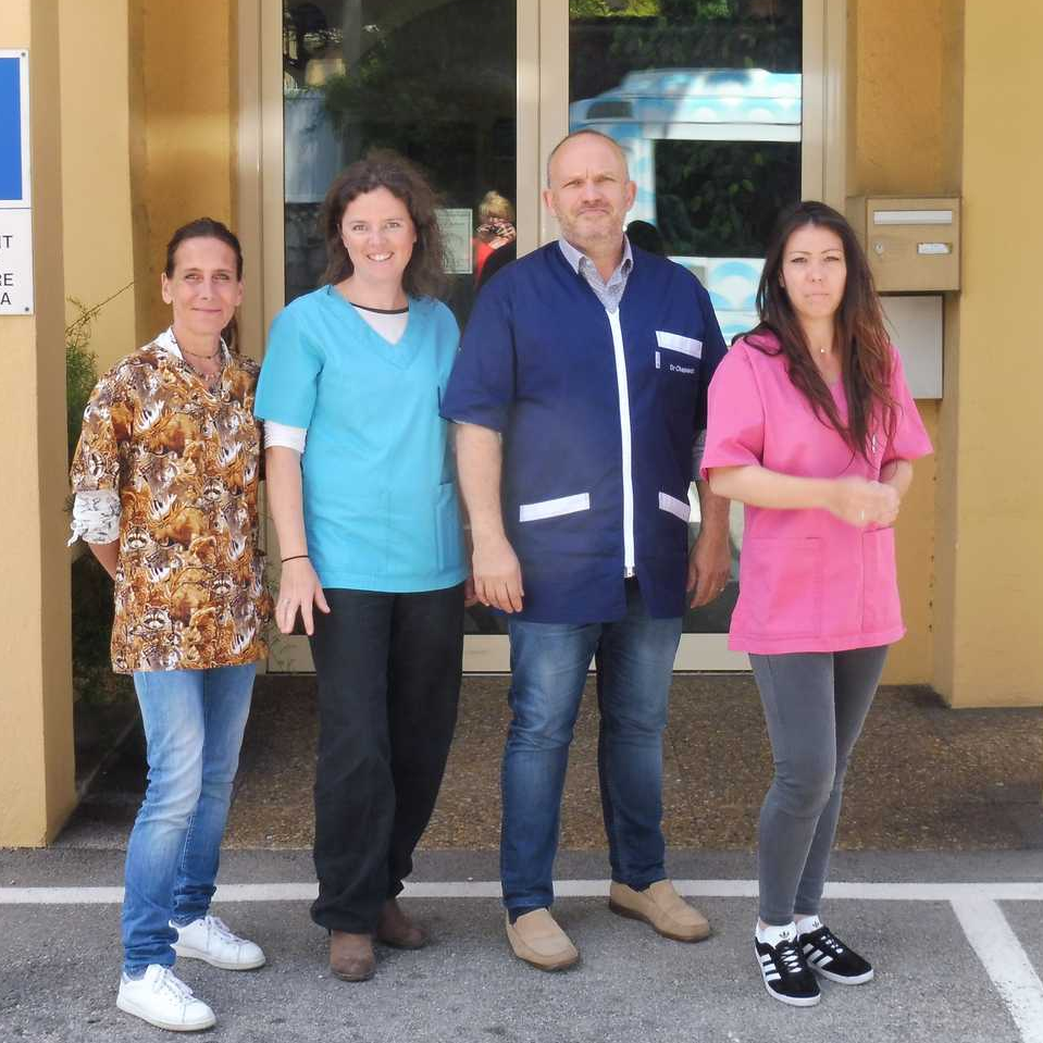Bienvenue sur le site de la Clinique Vétérinaire de l'Estérel en plein coeur de Mandelieu !